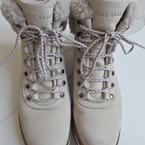 Cole Haan Cream Winter Boots with Sherpa Lining Size 9.5 B Excellent condition. - Picture 2 of 6